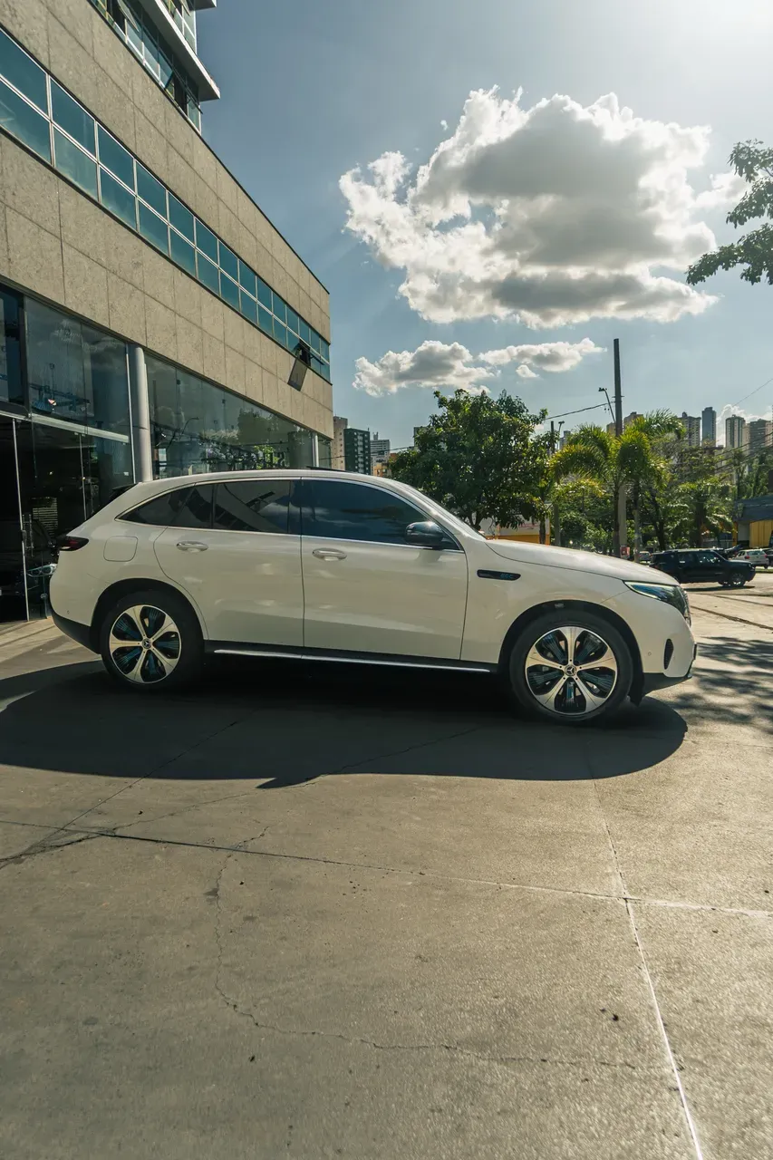 Mercedes Eqc 400 - Imagem 9