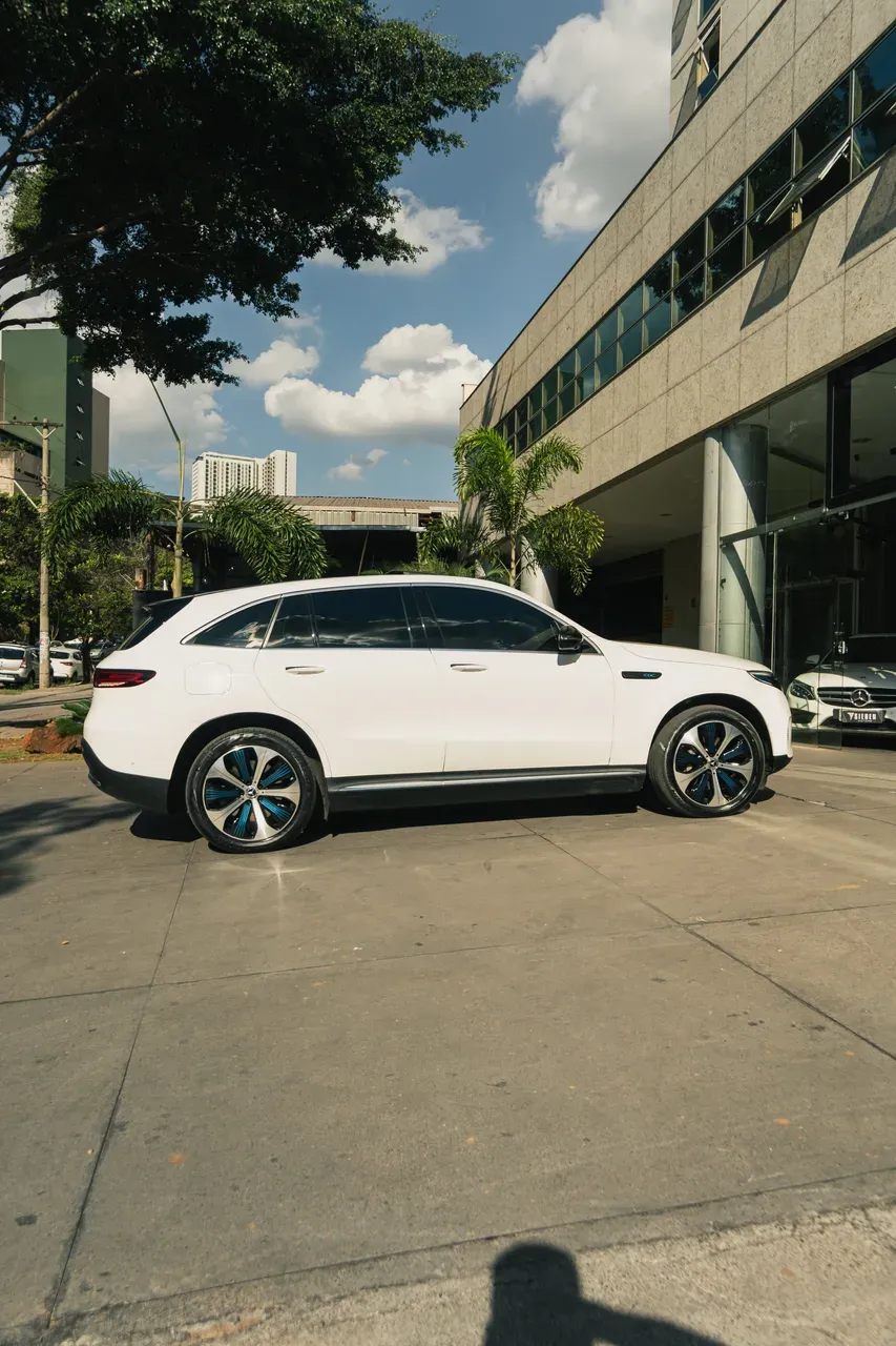Mercedes Eqc 400 - Imagem 18