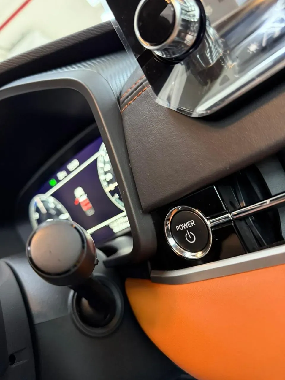 Mitsubishi Outlander Plug-in Hybrid - Imagem 11