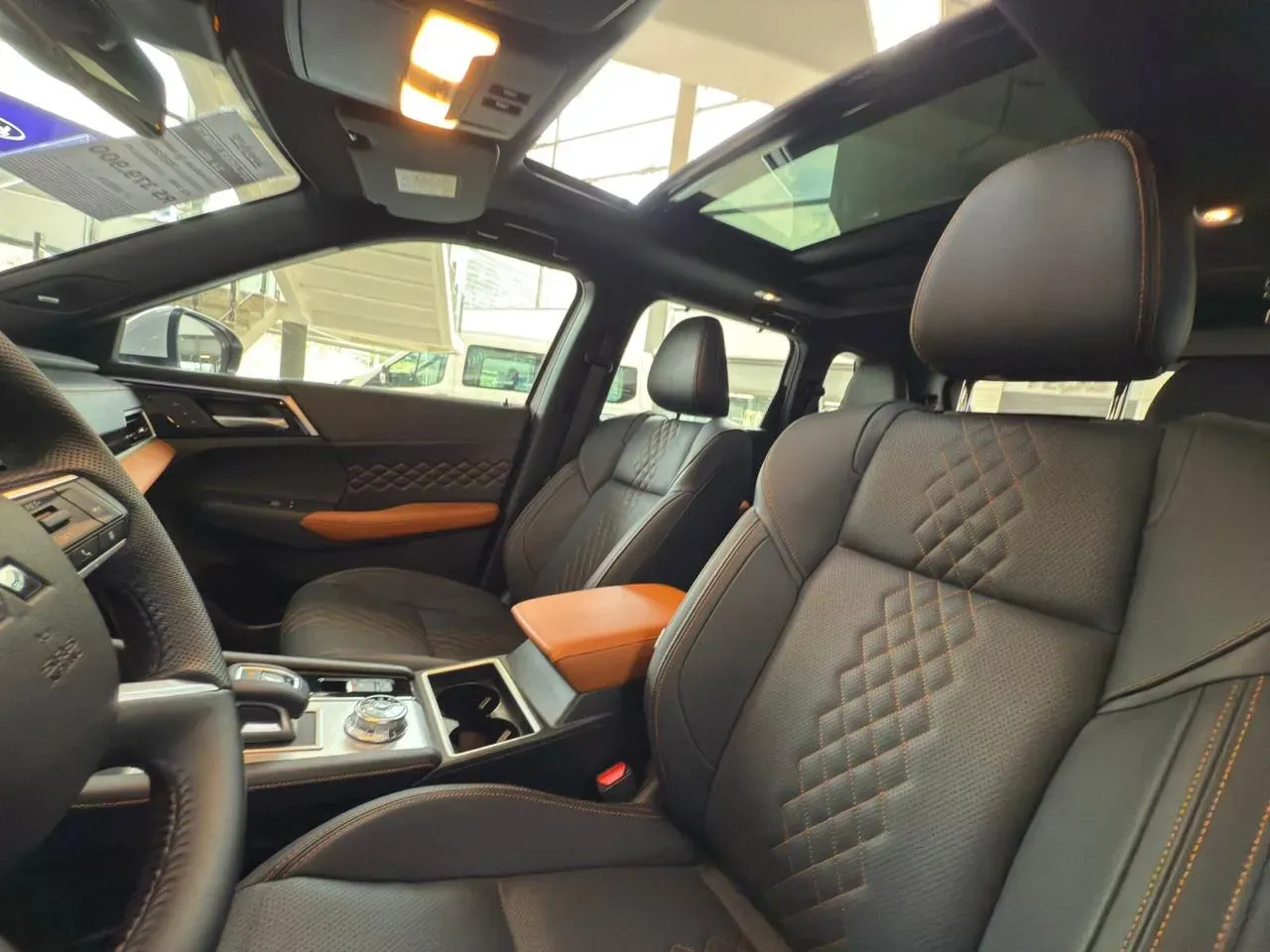 Mitsubishi Outlander Plug-in Hybrid - Imagem 14