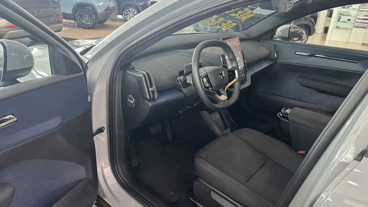Volvo EX30 - Imagem 6