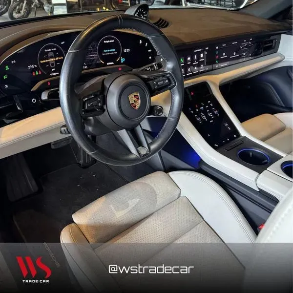 Porsche Taycan - Imagem 6