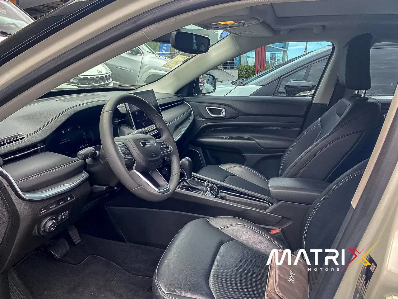 Jeep Compass 4xe Plug-in Hybrid - Imagem 4