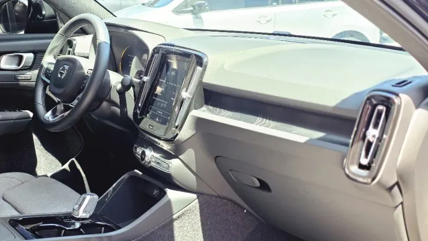 Volvo Ec40 - Imagem 4