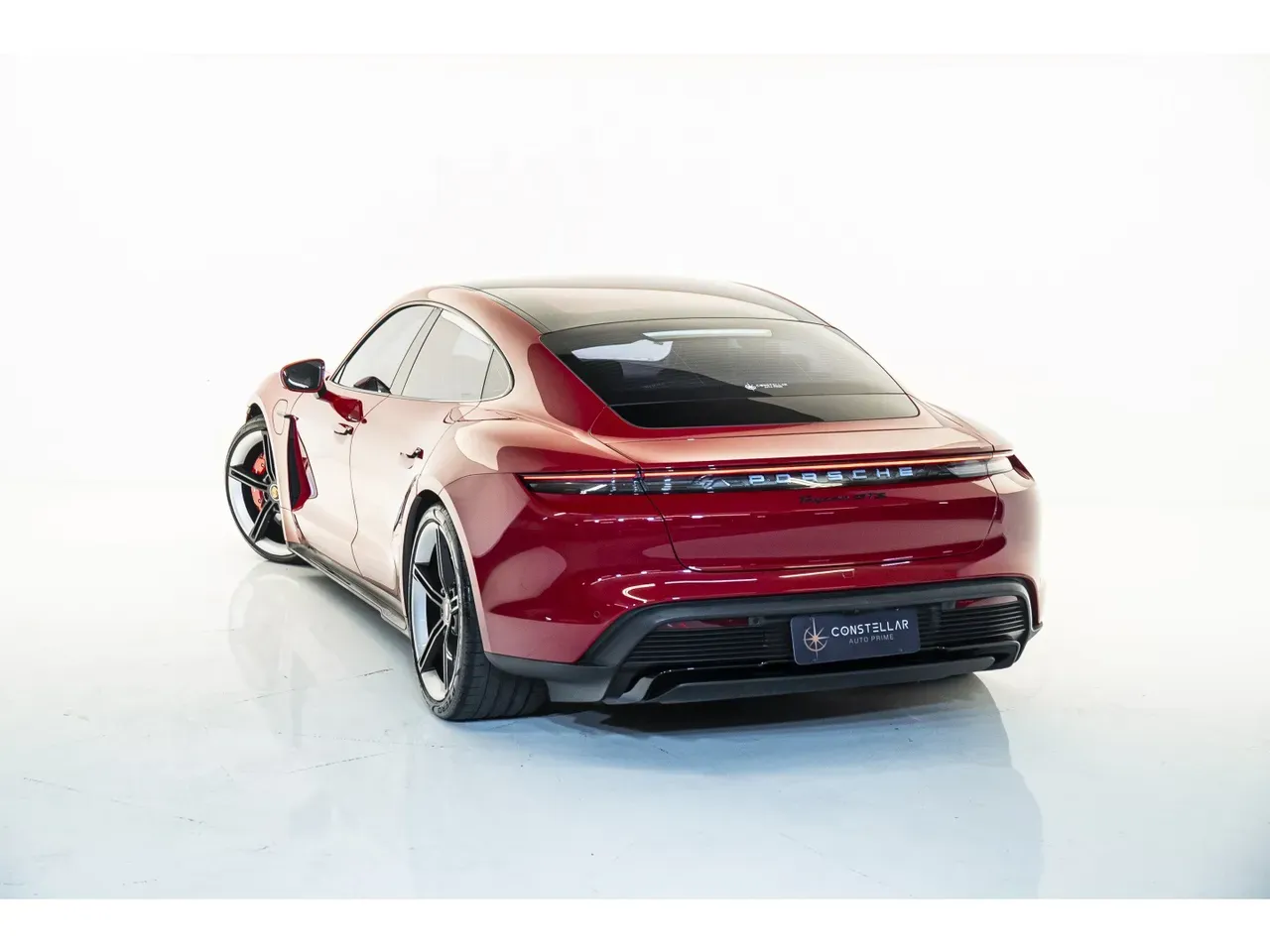 Porsche Taycan - Imagem 15