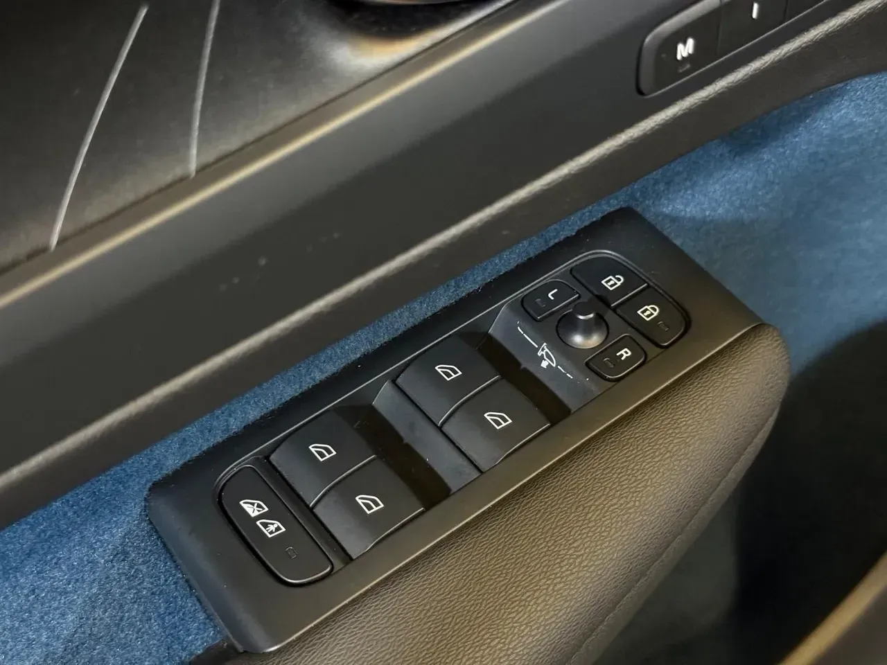 Volvo XC40 Recharge - Imagem 16