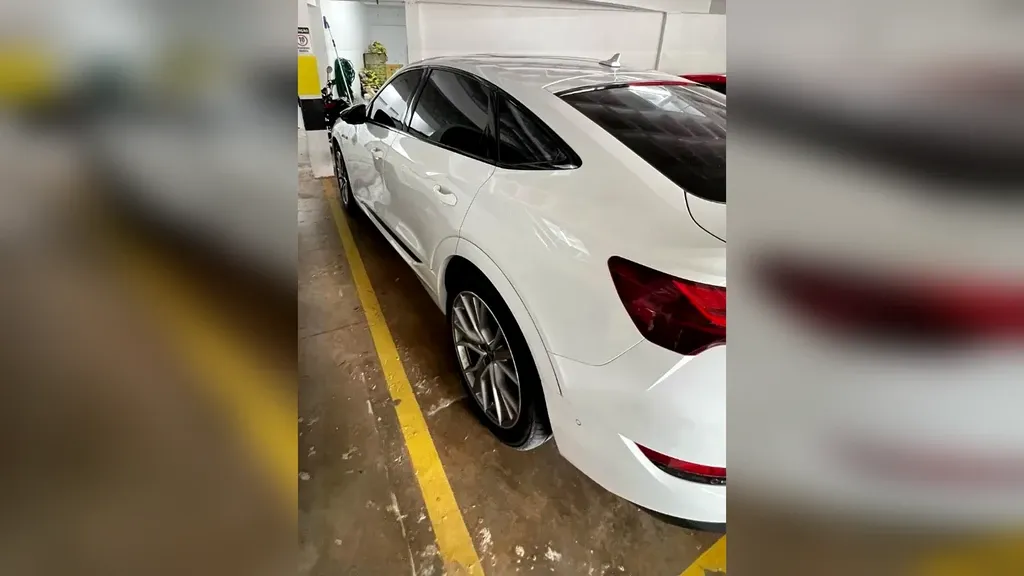 Foto de um audi e-tron sportback