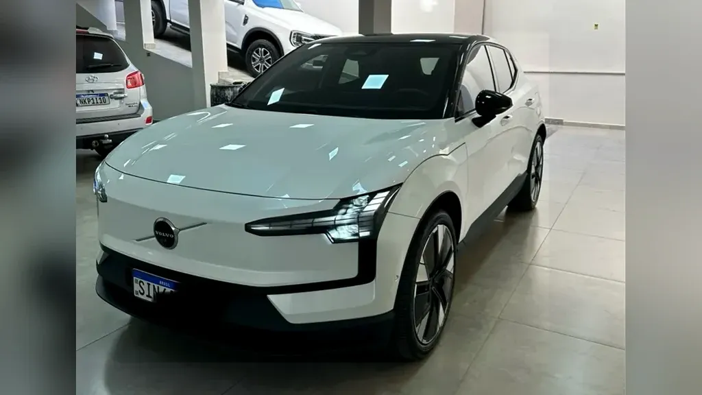 Foto de um volvo ex30