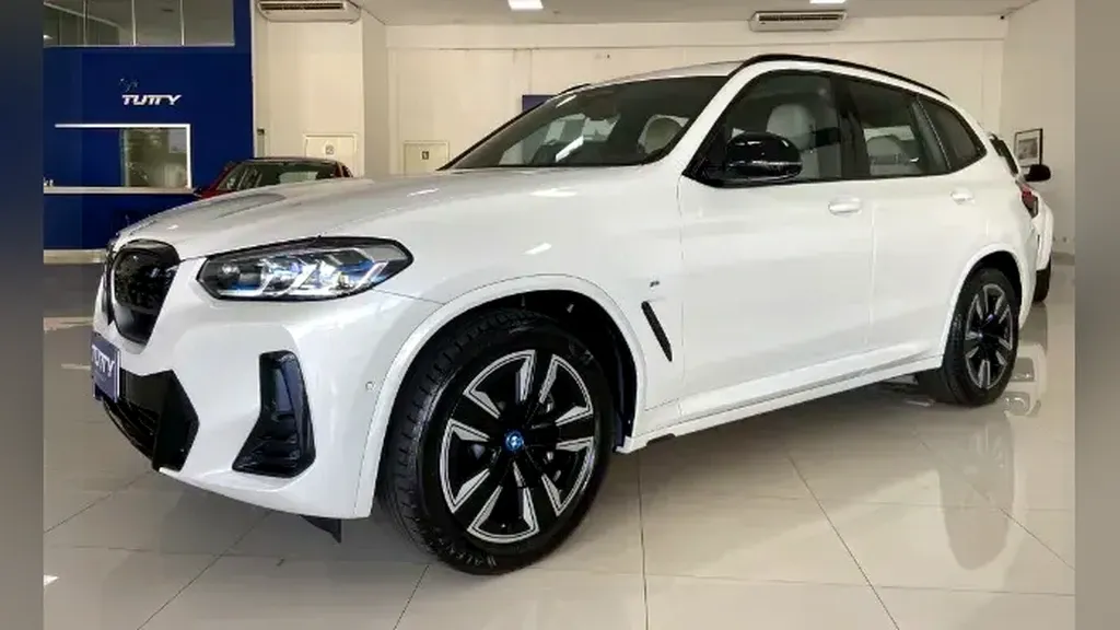 Foto de um bmw ix3