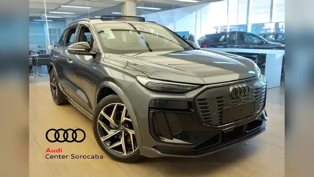 Foto de um audi q6 e-tron