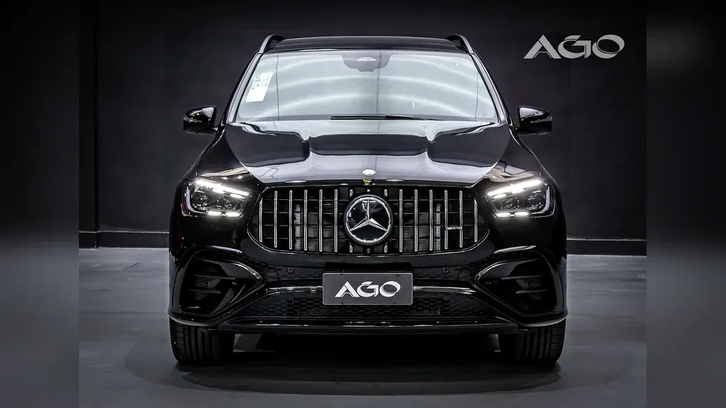 Foto de um mercedes gle500e