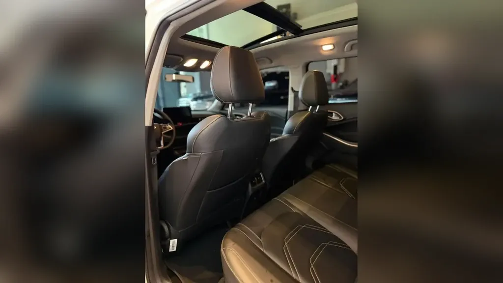 Foto de um jac e-js4