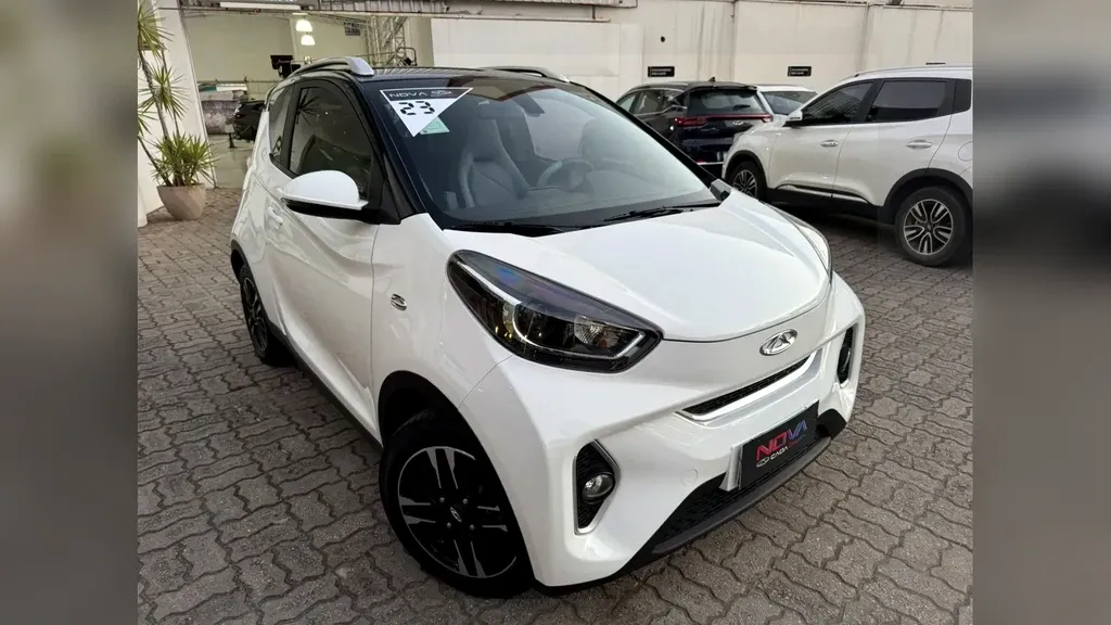 Foto de um chery icar eq3