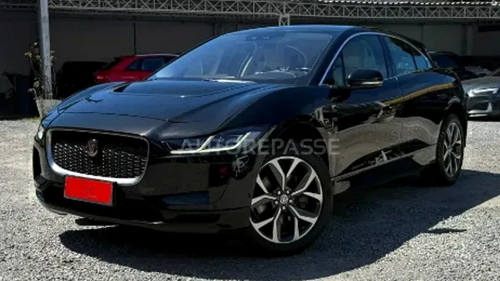 Foto de um jaguar i-pace