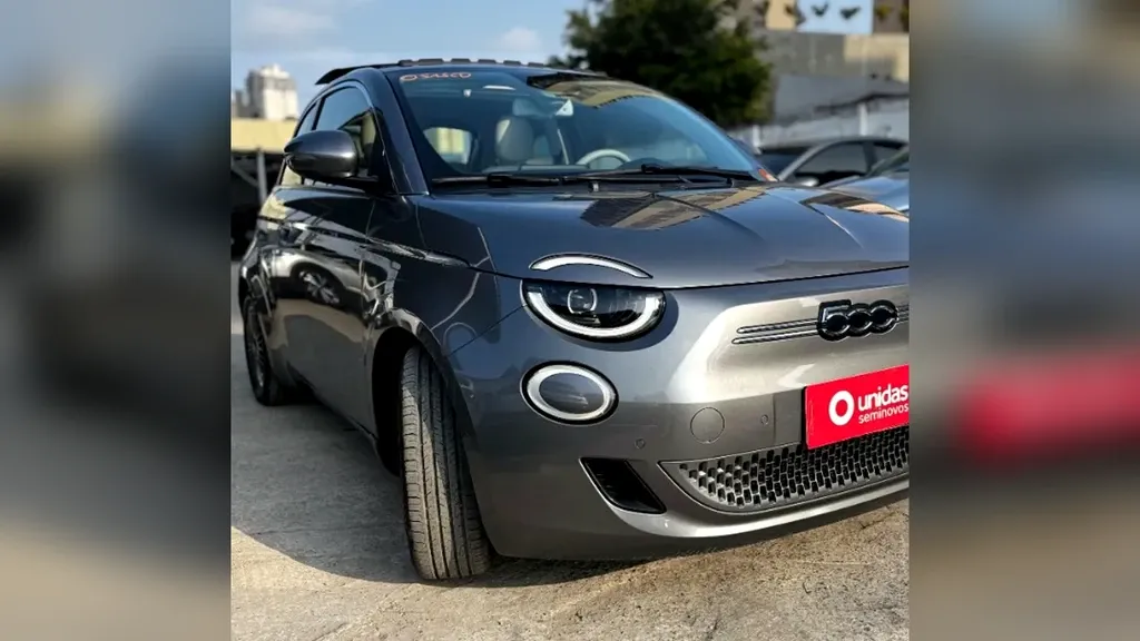 Foto de um fiat 500e