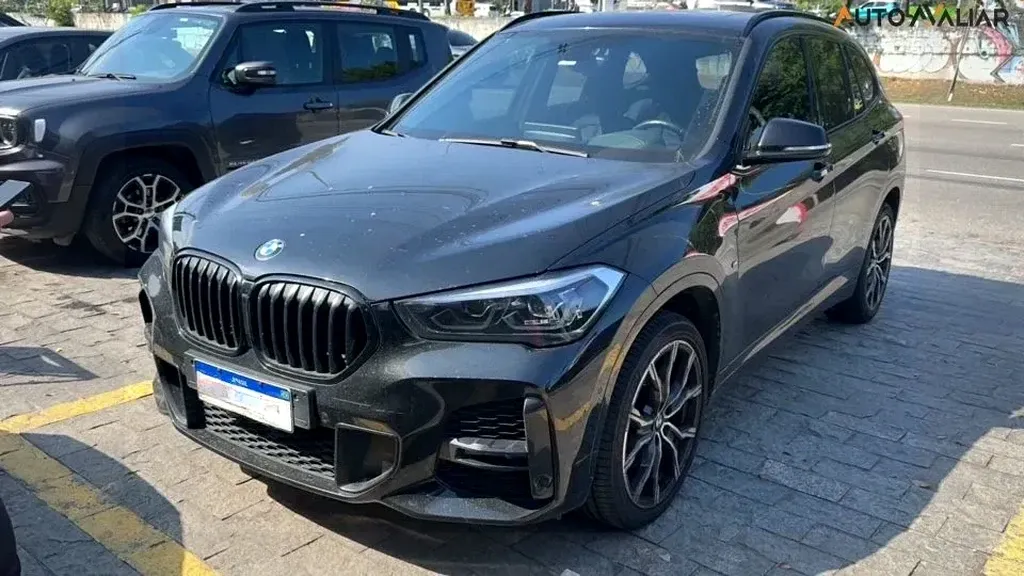 Foto de um bmw ix1