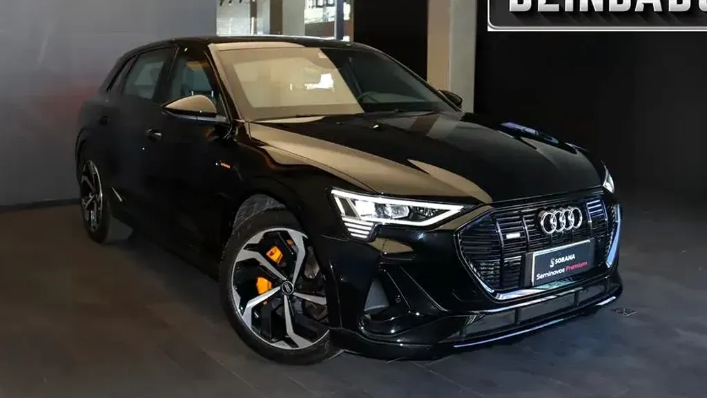 Foto de um audi e-tron