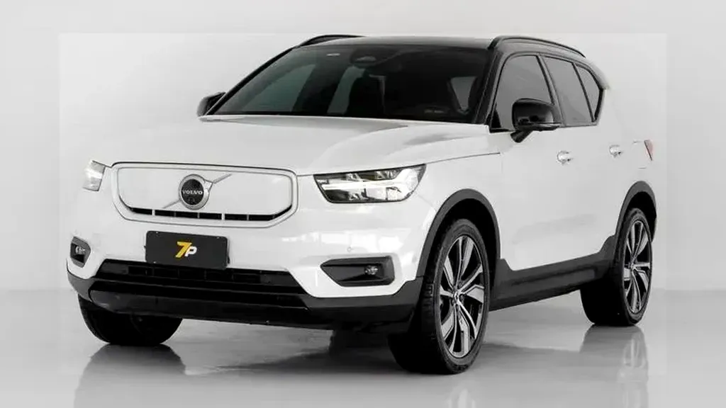 Foto de um volvo xc40