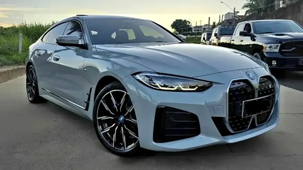 Foto de um bmw i4 edrive40