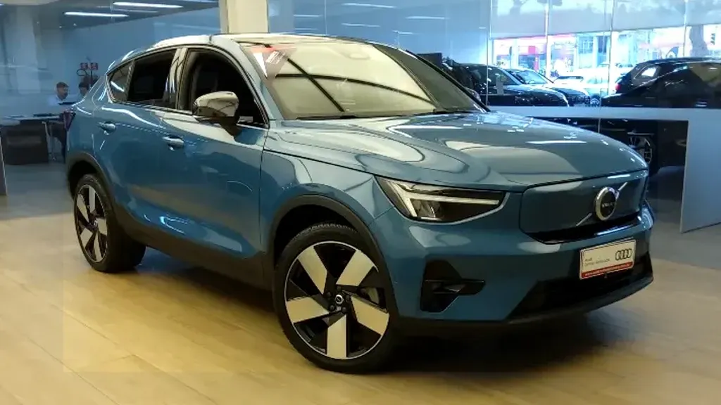 Foto de um volvo c40 recharge