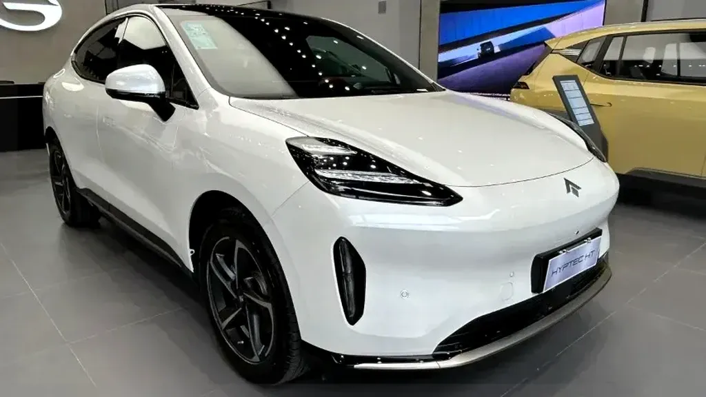 Foto de um gac aion hyptec ht