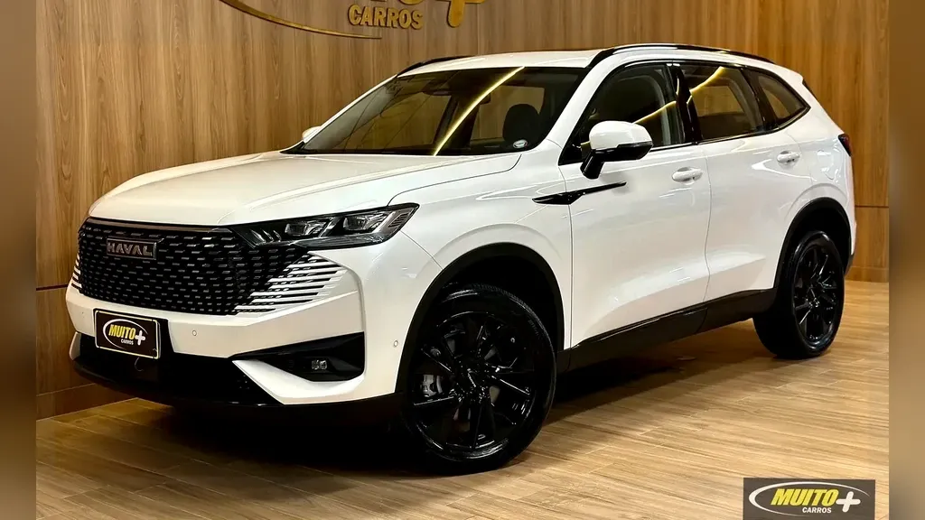 Foto de um gwm haval h6 plug-in hybrid