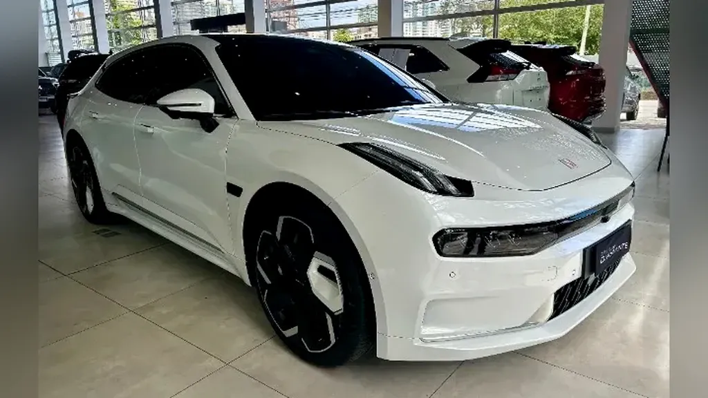 Foto de um zeekr 001