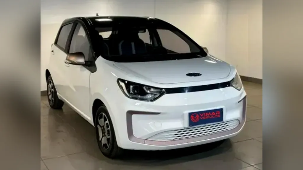 Foto de um jac e-js1