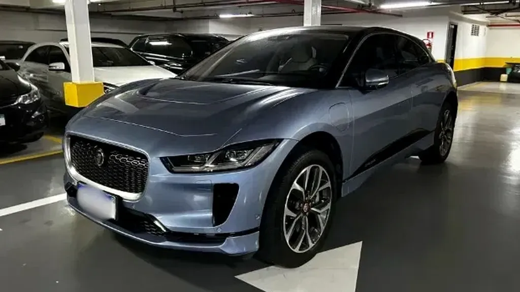 Foto de um jaguar i-pace