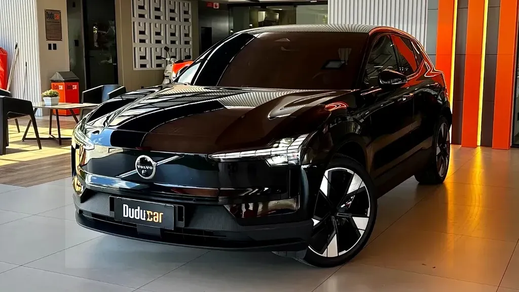 Foto de um volvo ex30