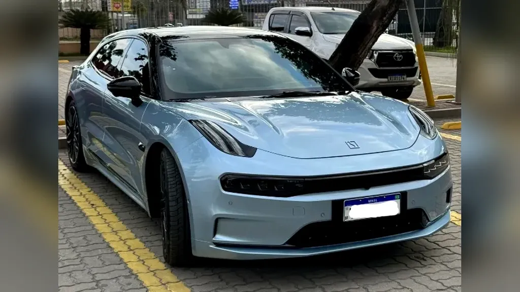 Foto de um zeekr 001