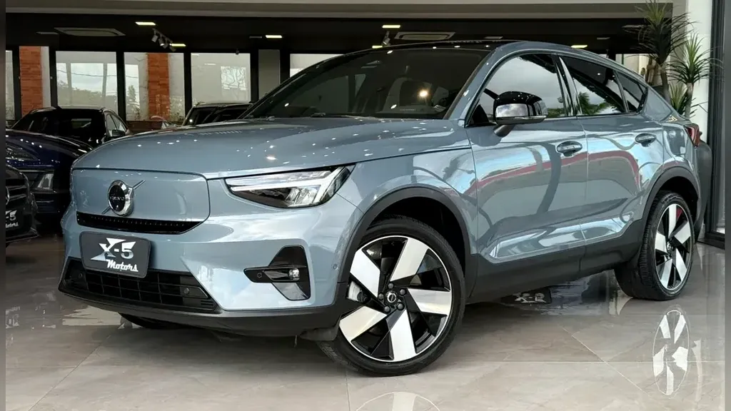 Foto de um volvo c40 recharge