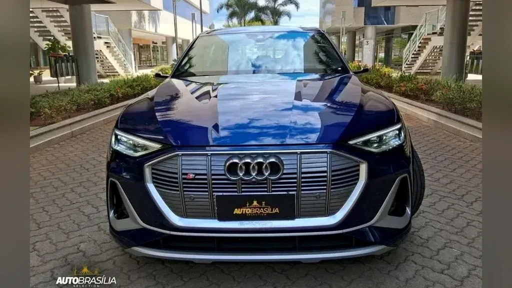 Foto de um audi e-tron s sportback