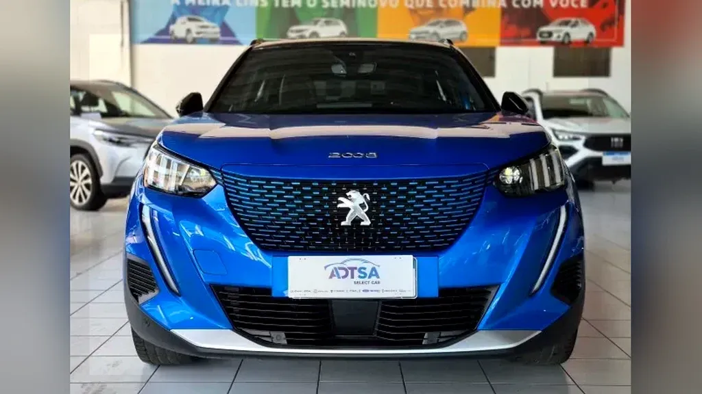 Foto de um peugeot e-2008