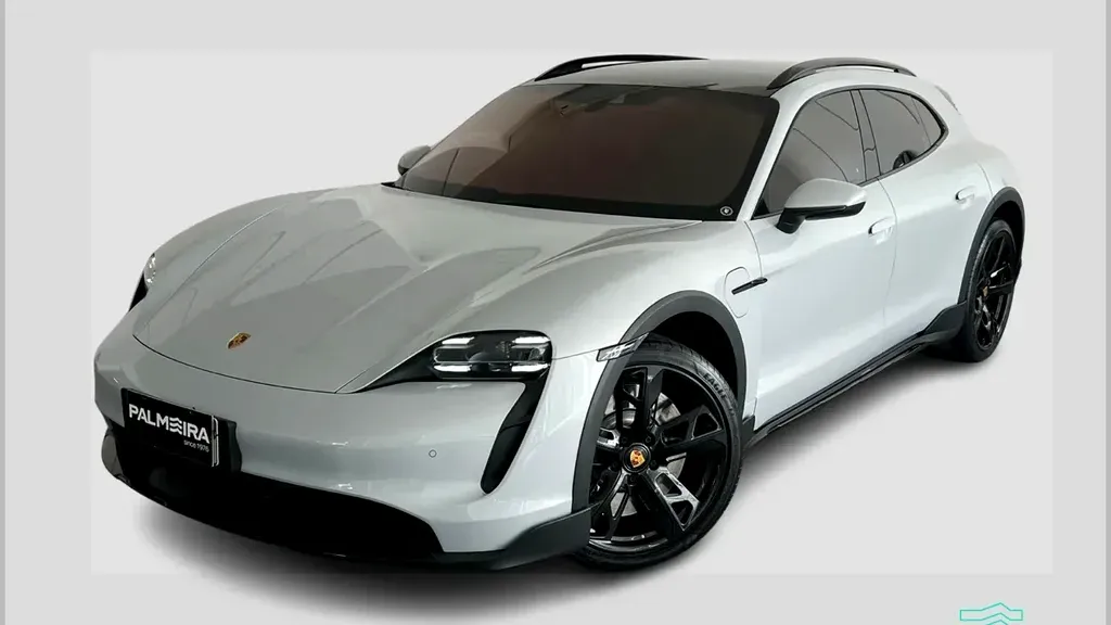 Foto de um porsche taycan