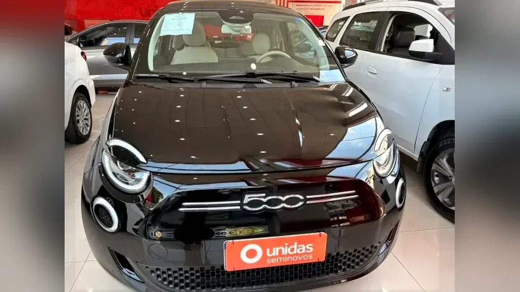 Foto de um fiat 500e