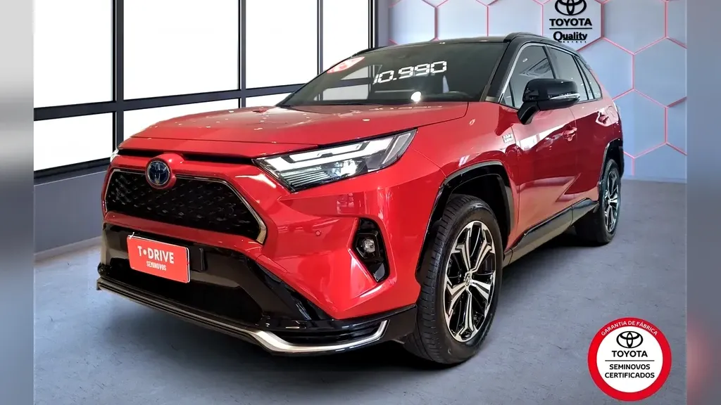 Foto de um toyota rav4 prime