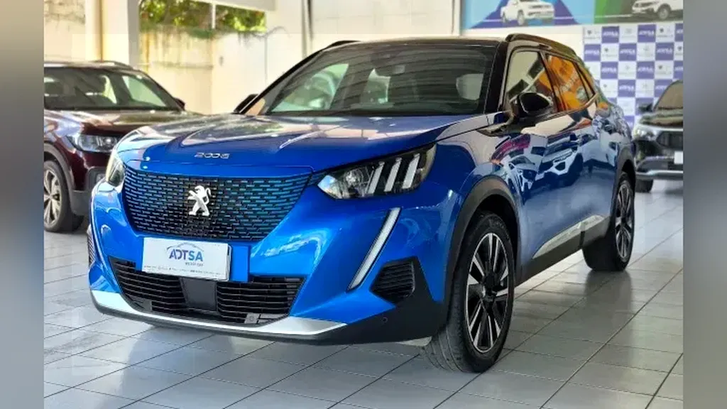 Foto de um peugeot e-2008