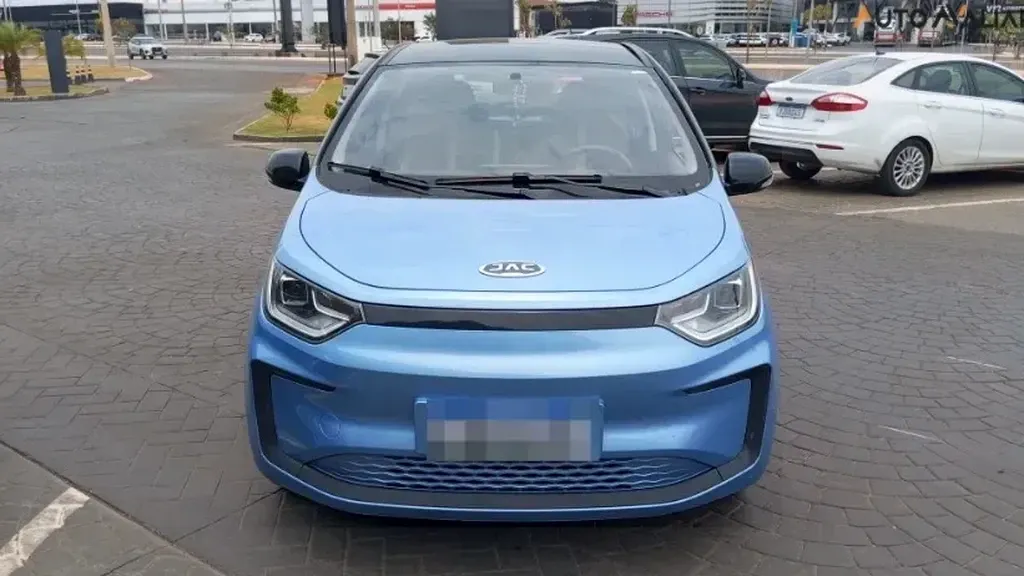 Foto de um jac e-js1