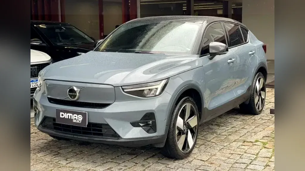 Foto de um volvo c40 recharge