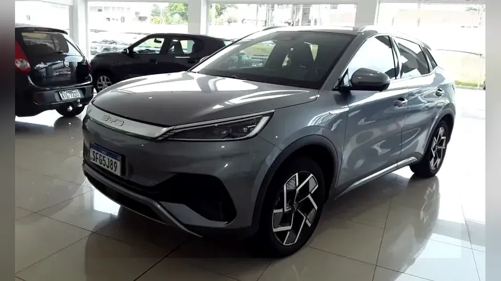 Foto de um byd yuan plus