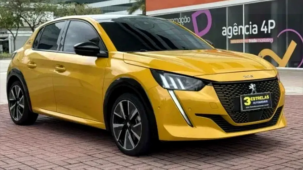 Foto de um peugeot e-208