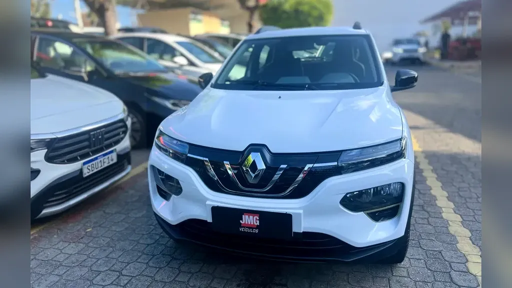 Foto de um renault kwid e-tech electric