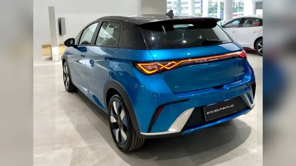 Foto de um byd dolphin plus