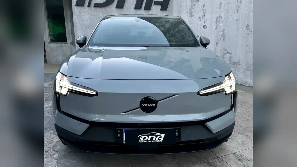 Foto de um volvo ex30