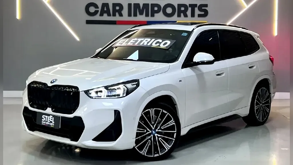 Foto de um bmw ix1