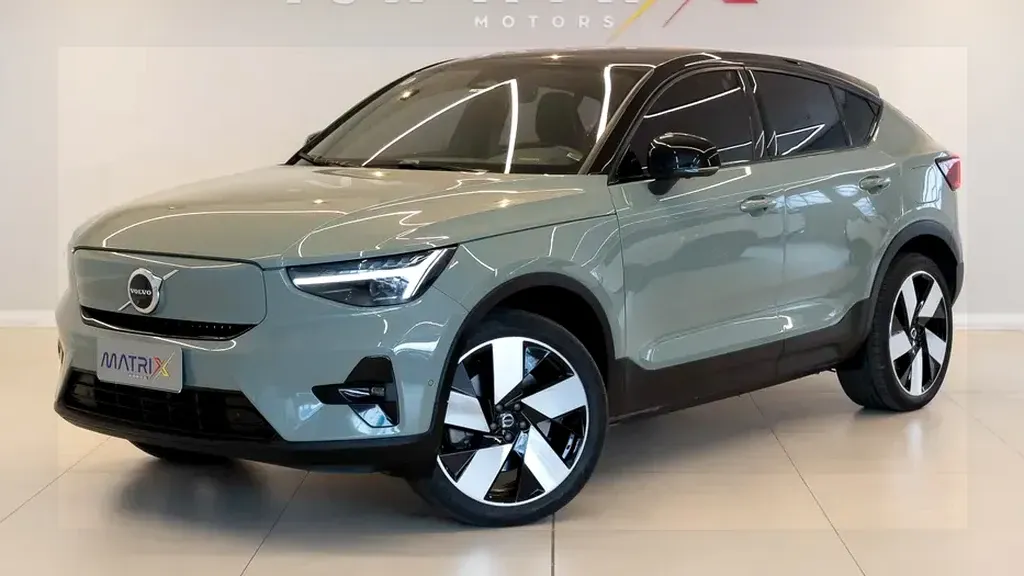 Foto de um volvo c40 recharge