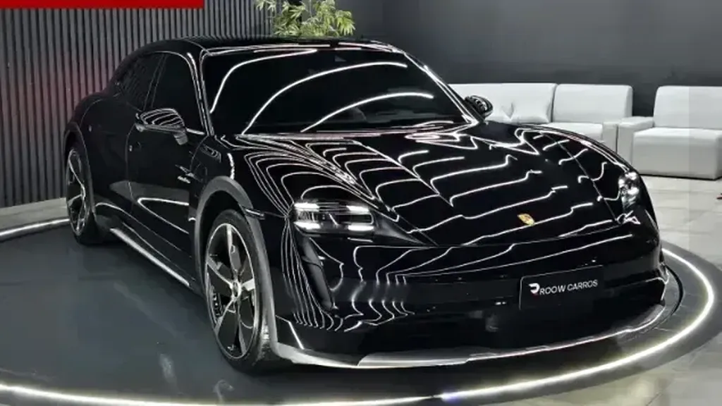 Foto de um porsche taycan