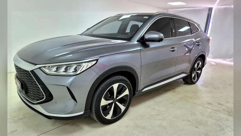 Foto de um byd song plus