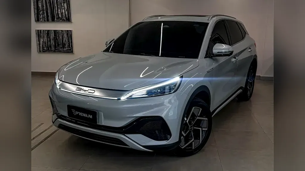 Foto de um byd yuan plus